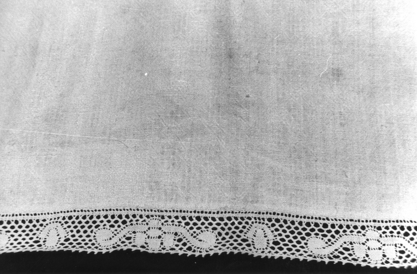 tovaglia d'altare - manifattura italiana (?) (secc. XVII/ XVIII)