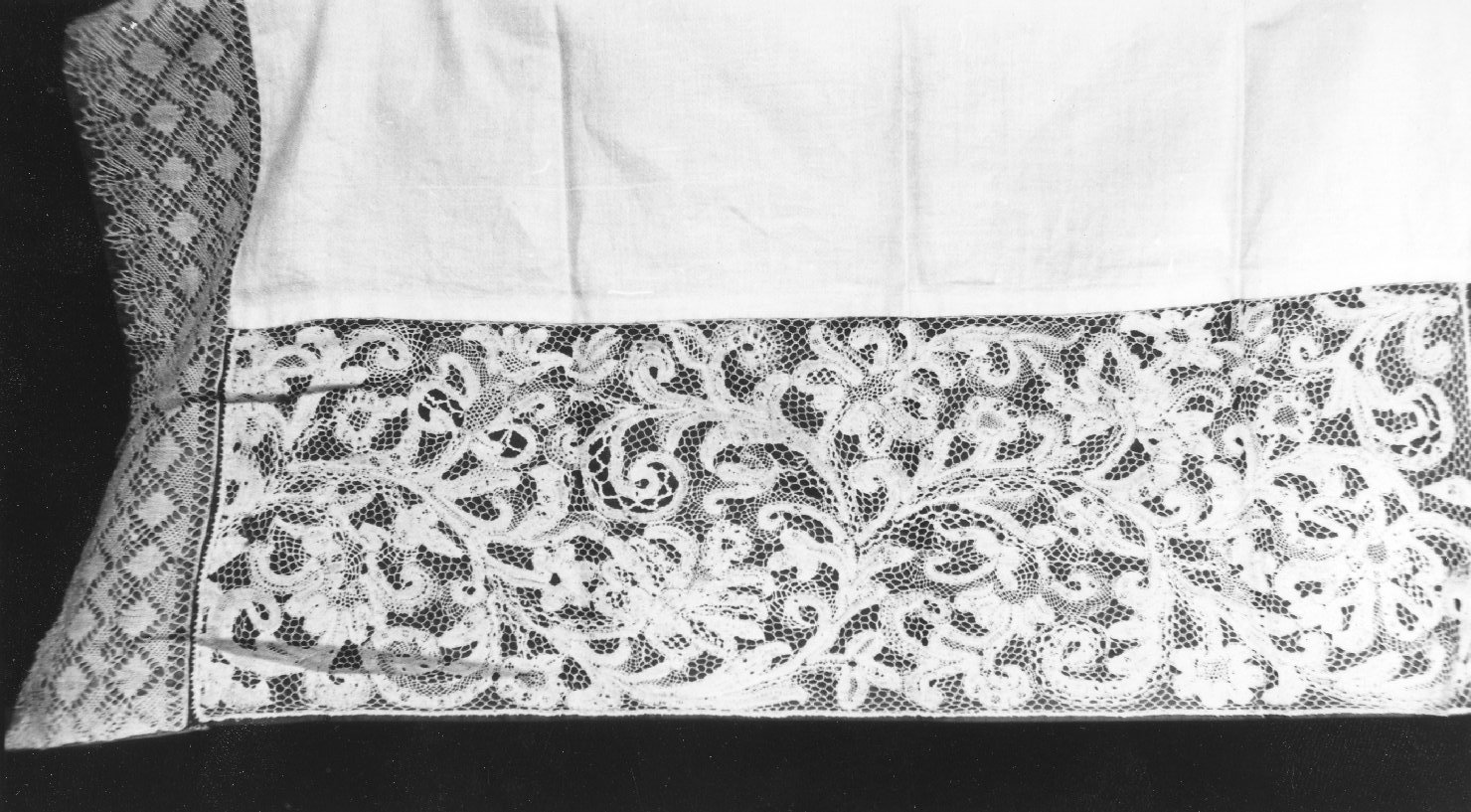 tovaglia d'altare - manifattura bolognese (sec. XVIII)