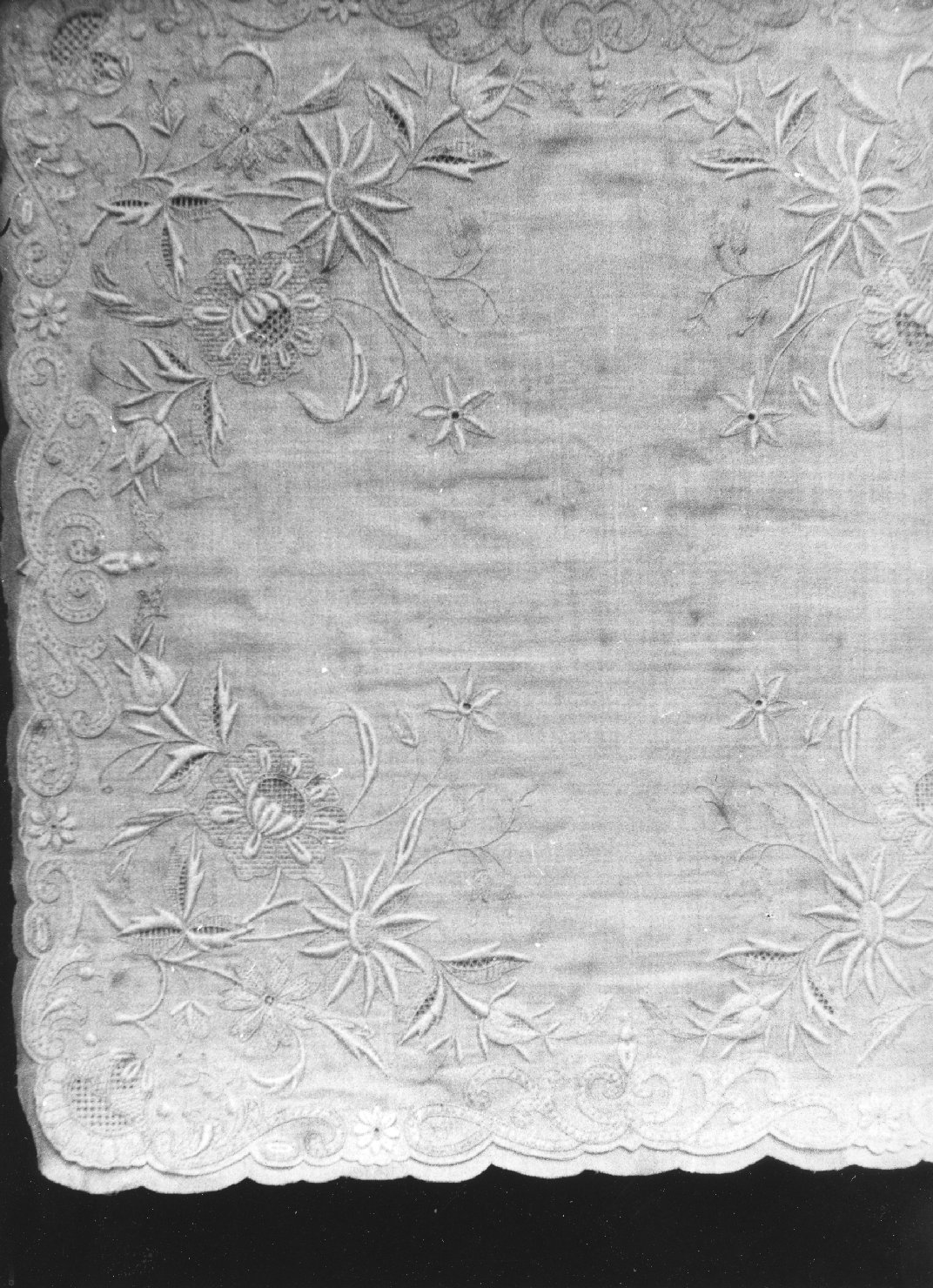 fazzoletto - manifattura bolognese (secc. XIX/ XX)