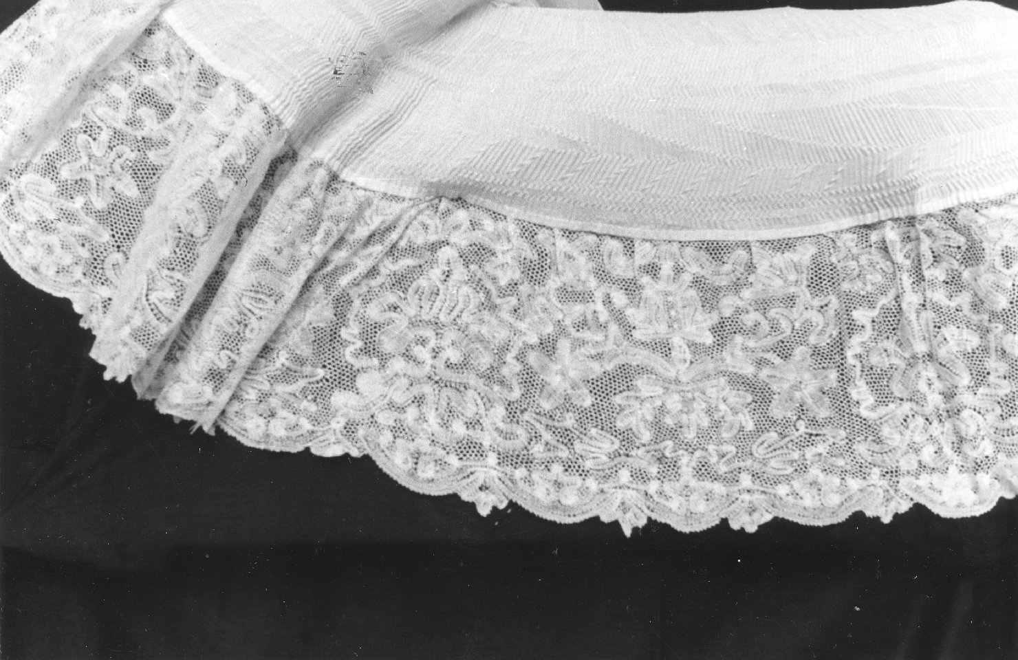 rocchetto - manifattura bolognese (sec. XVIII)