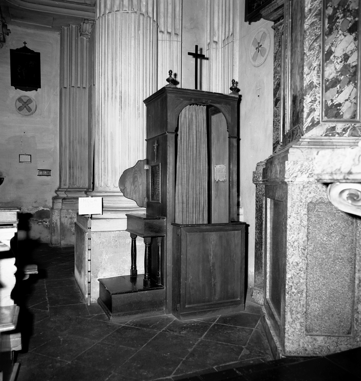 confessionale - manifattura emiliana (sec. XIX)