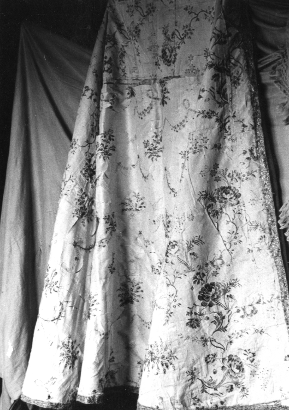 mantello - manifattura bolognese (sec. XVIII)