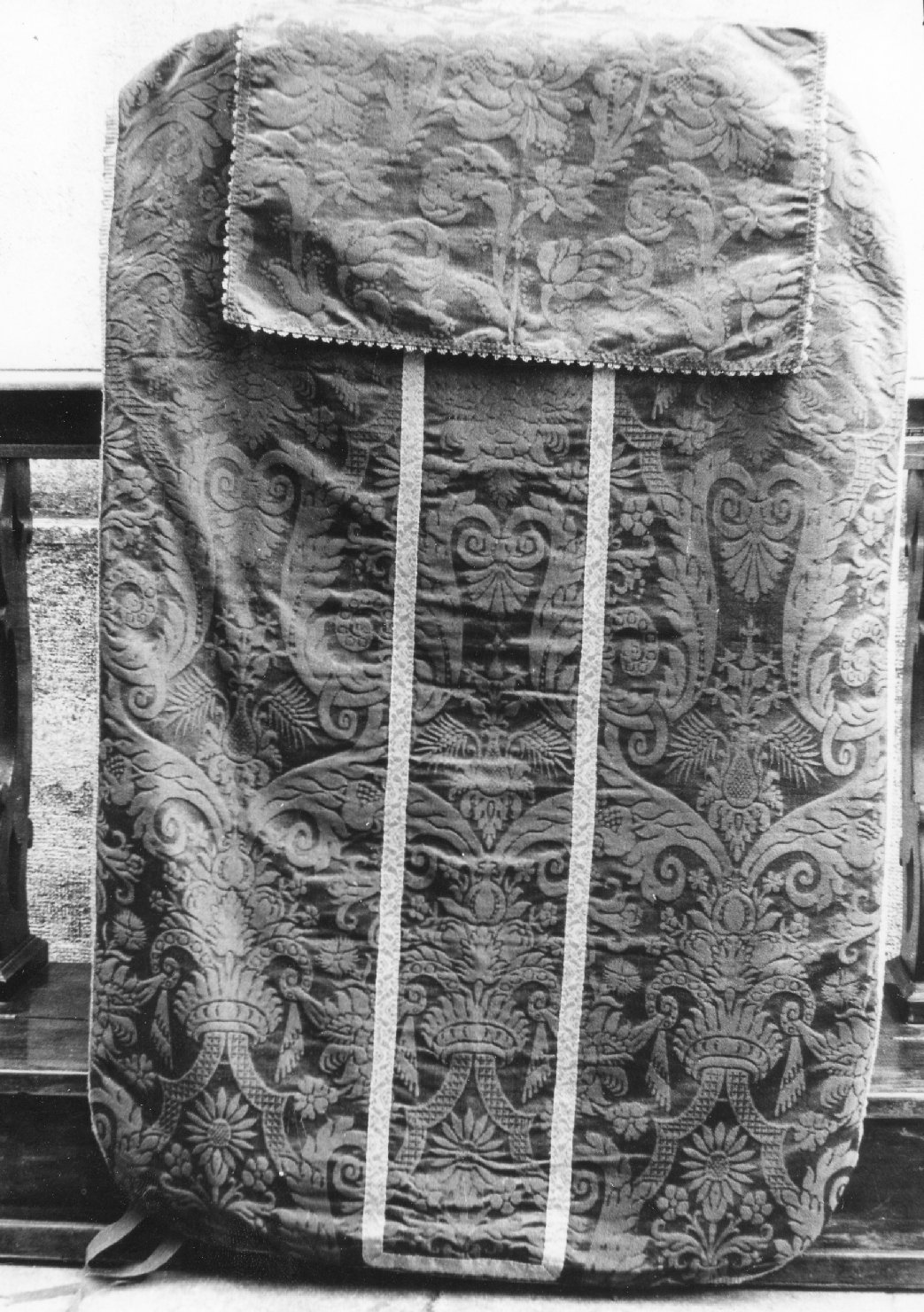 paramento liturgico, insieme - manifattura bolognese (fine/inizio secc. XVIII/ XIX)