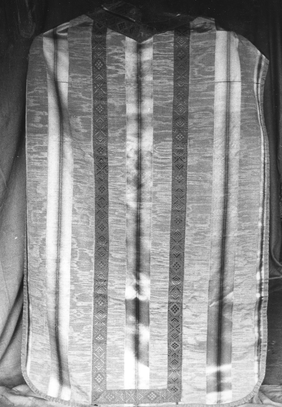 paramento liturgico, insieme - manifattura bolognese (?) (sec. XIX)