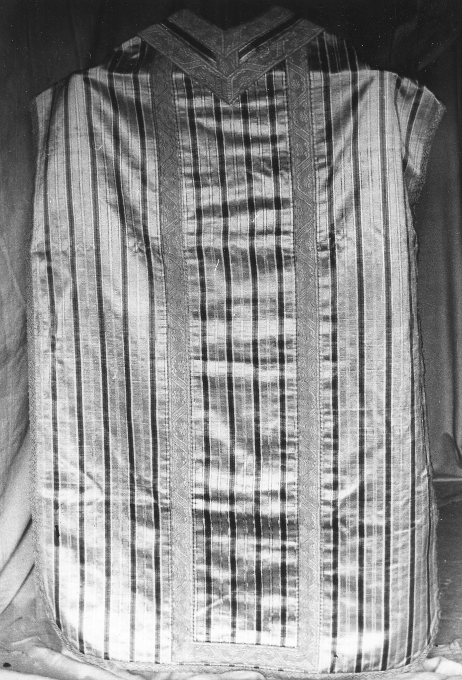 paramento liturgico, insieme - manifattura bolognese (sec. XIX)