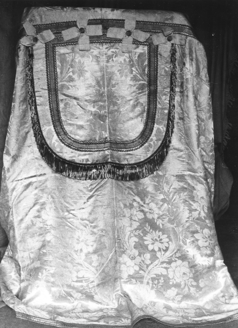 piviale, coppia - manifattura bolognese (sec. XIX)