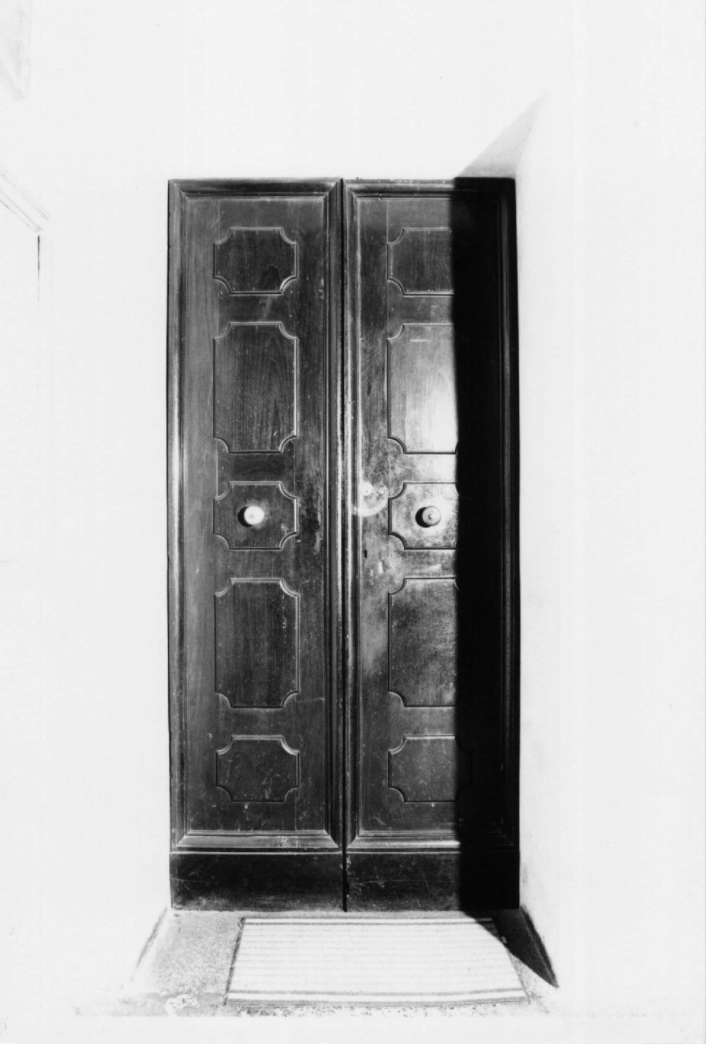 porta - a due battenti - manifattura bolognese (sec. XVII)