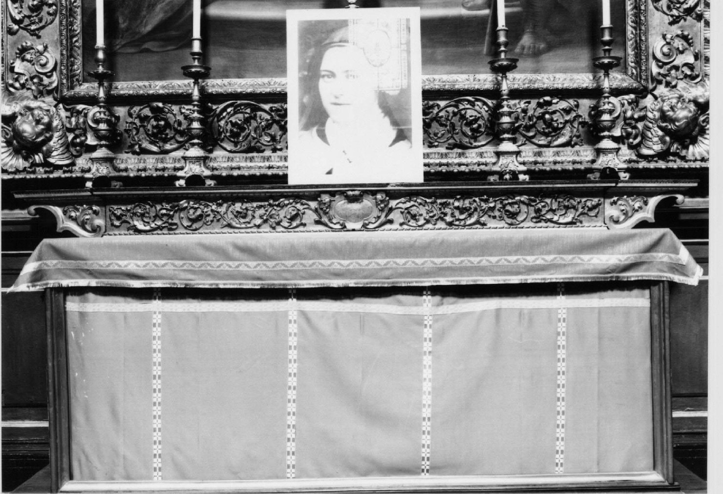 gradino d'altare - manifattura bolognese (prima metà sec. XVIII)