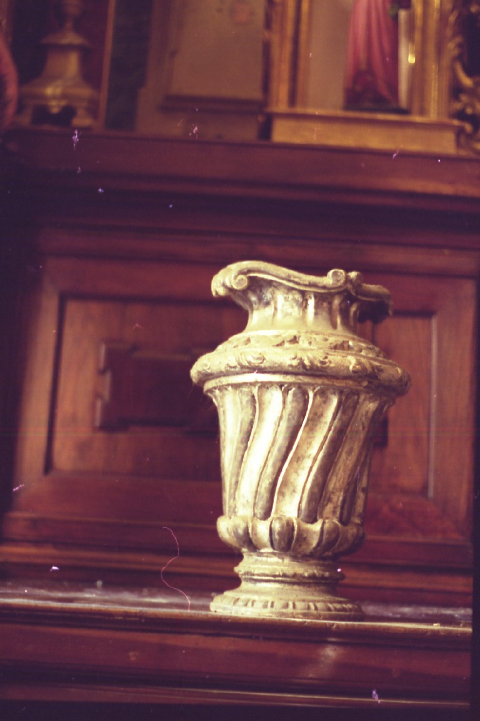 vaso d'altare con composizione floreale - bottega bolognese (sec. XVIII)