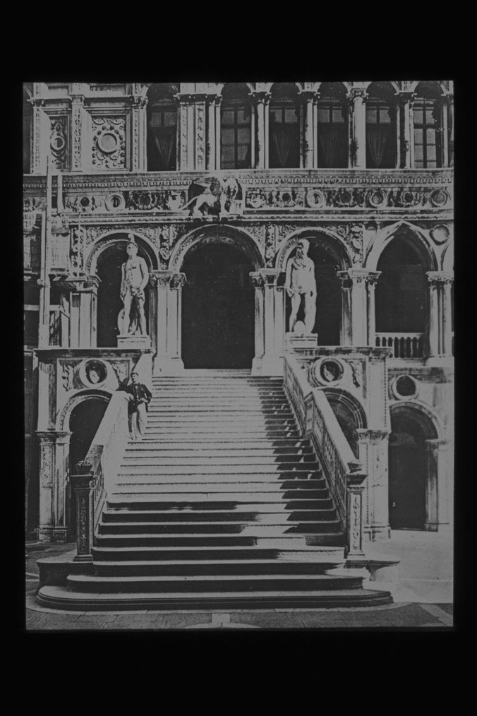 Architettura - Palazzi (diapositiva) di Rizzo, Antonio, Istituto Minerva (XX)