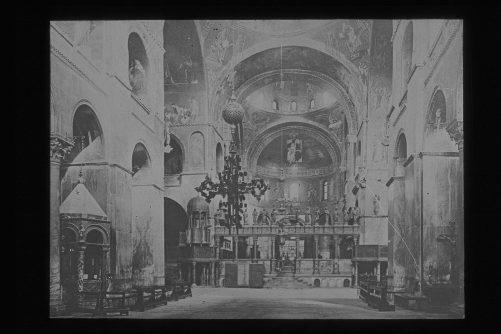 Venezia/ San Marco/ veduta/ interno (diapositiva) di Istituto Minerva (XX)