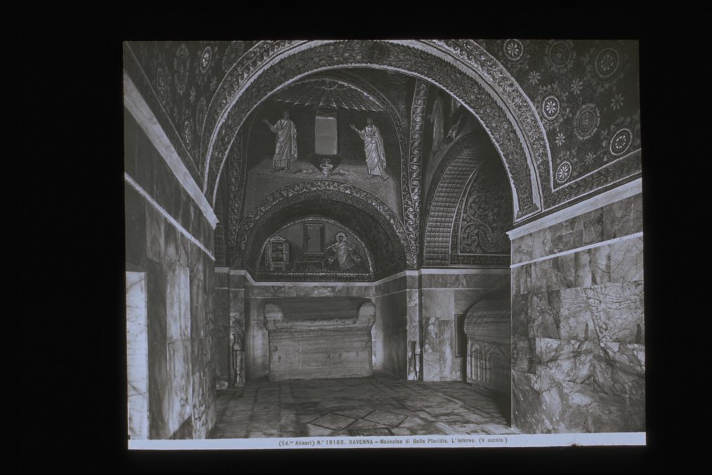 Architettura - Mausolei (diapositiva) di Alinari, Fratelli (ditta), F.lli Alinari S.p.A. - Istituto di Edizioni Artistiche (ditta) - ambito ravennate (XX)