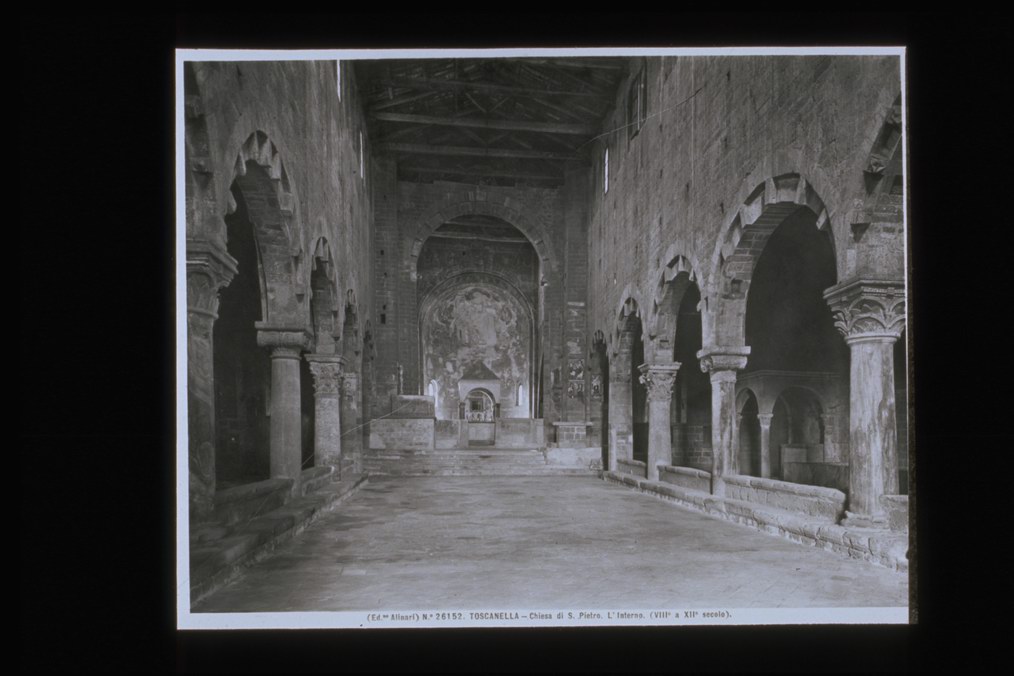 Toscanella/ S. Pietro/ veduta/ interno (diapositiva) di Alinari, Fratelli (ditta), F.lli Alinari S.p.A. - Istituto di Edizioni Artistiche (ditta) (XX)