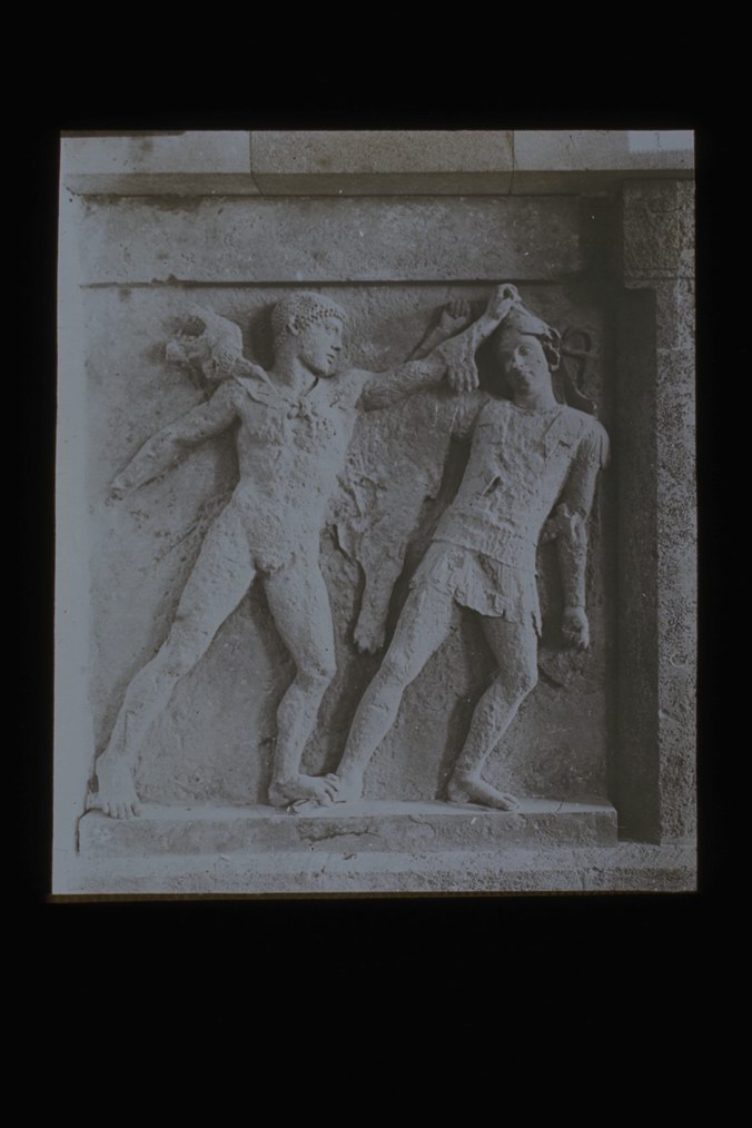 Palermo/ Museo Archeologico/ Metopa del Tempio E di Selinunte/ 470-450 a.C./ Ercole e l'Amazzone (diapositiva) di Istituto Minerva (XX)