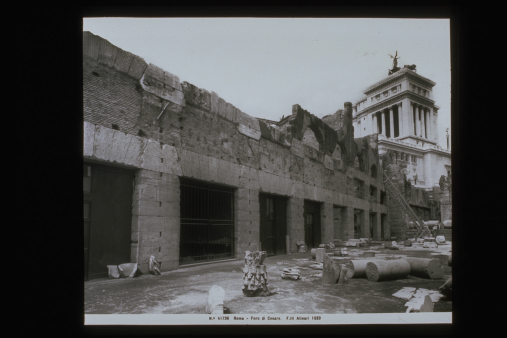 Roma/ Foro di Cesare (diapositiva) di F.lli Alinari S.p.A. - Istituto di Edizioni Artistiche (ditta) (XX)