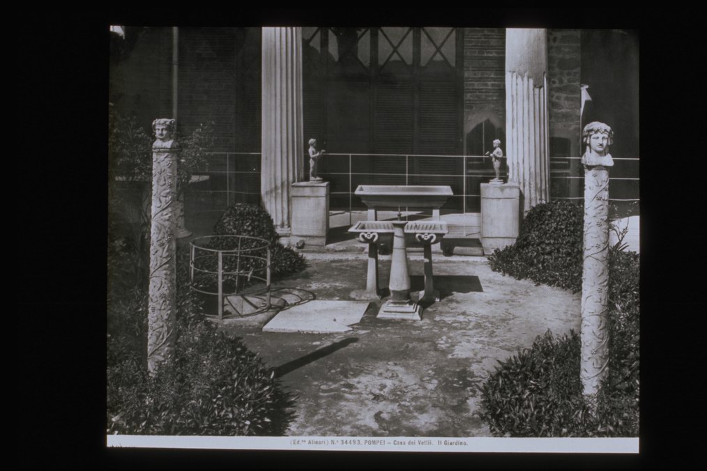NA/ Pompei/ Casa dei Vettii/ giardino (diapositiva) di Alinari, Fratelli (ditta), F.lli Alinari S.p.A. - Istituto di Edizioni Artistiche (ditta) (XX)
