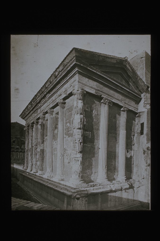 Roma/ Tempio della Fortuna Virile (diapositiva) di Istituto Minerva (XX)