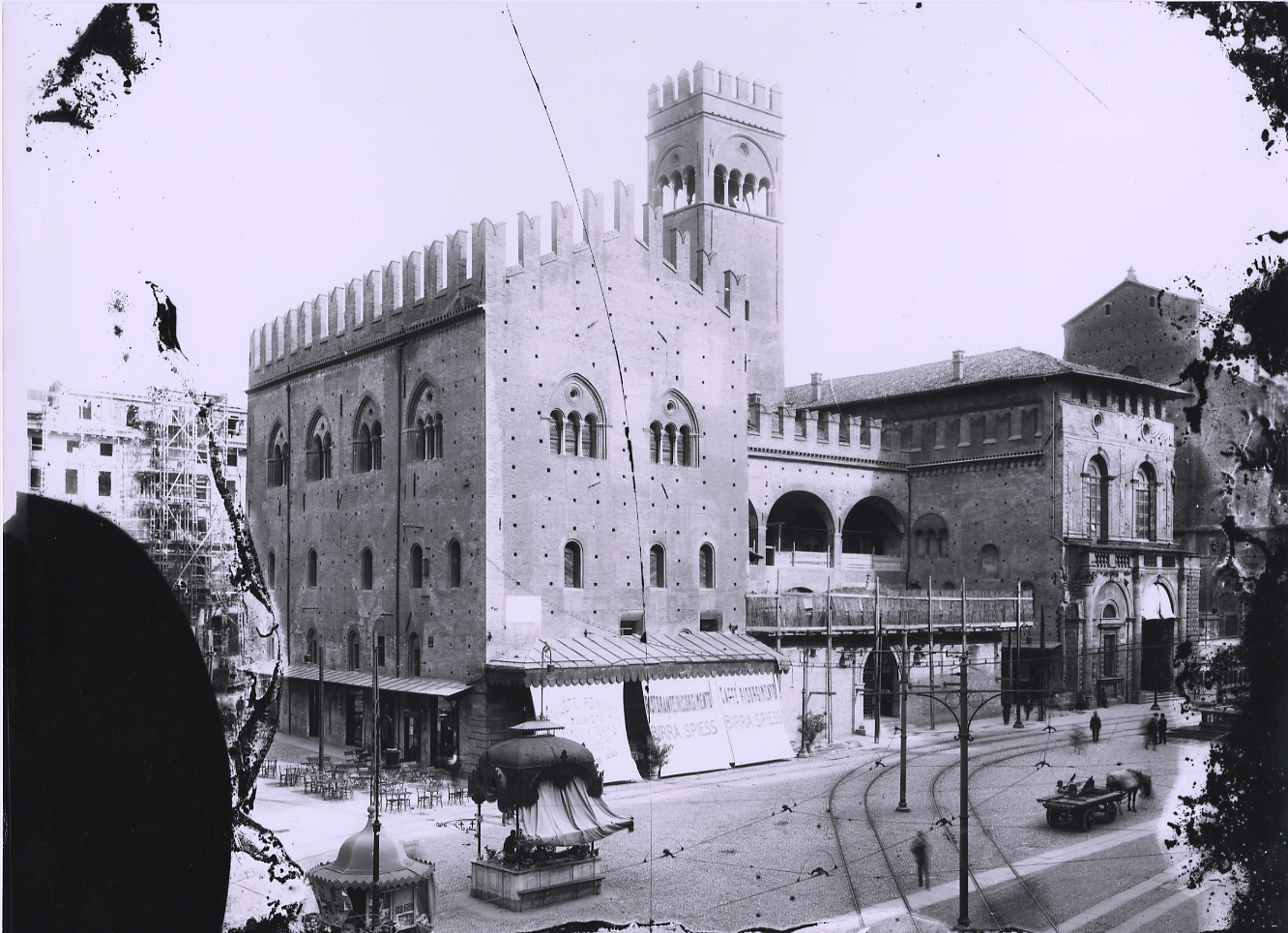 Bologna - Architetture - Restauri XX secolo (negativo) di Lanzoni, Giovanni (XX)