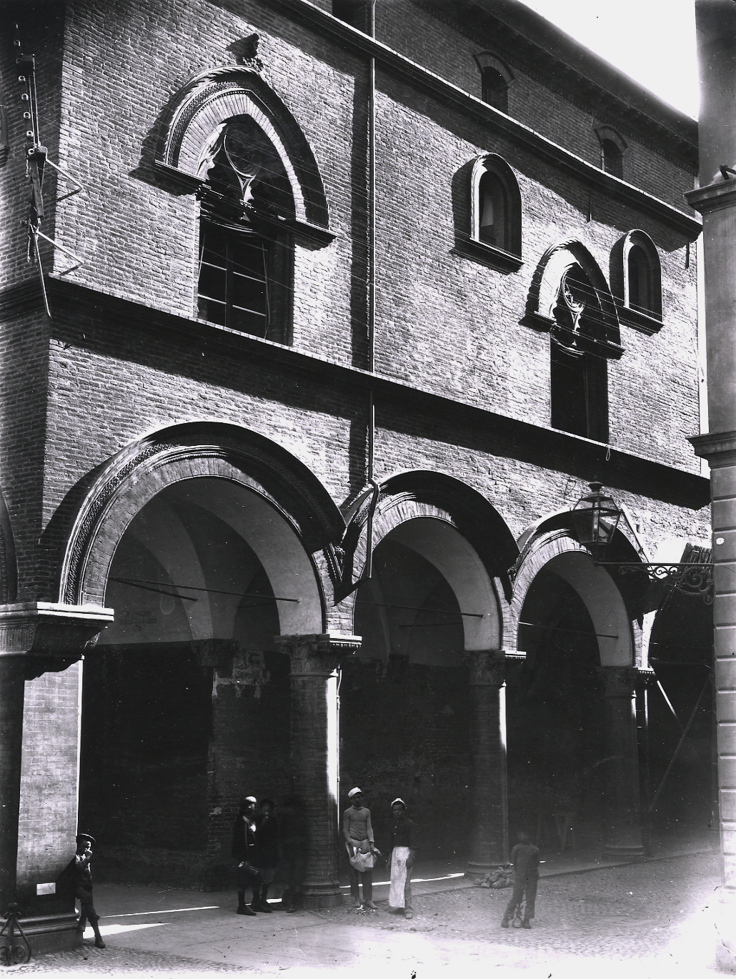 Bologna - Architetture - Casa Bertoni (negativo) di Premiata Fotografia L. Lanzoni e Figlio, Lanzoni, Giovanni (XX)