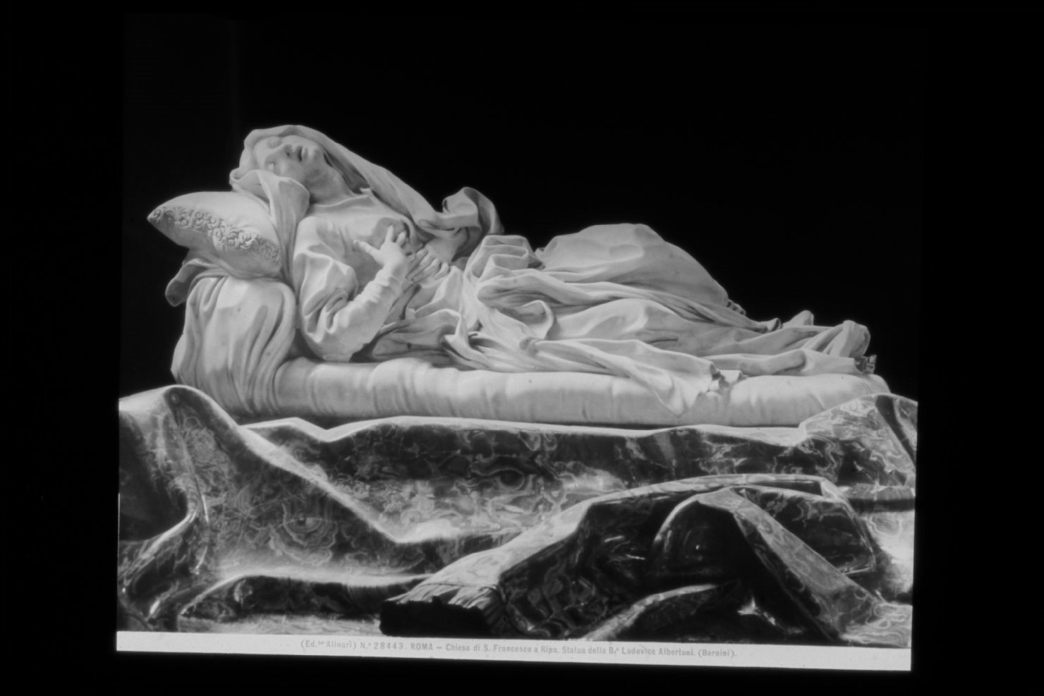 Bernini G.L./La Beata Ludovica Albertoni/ Roma/ Chiesa di San Francesco a Ripa (diapositiva) di Bernini, Gian Lorenzo, F.lli Alinari S.p.A. - Istituto di Edizioni Artistiche (ditta) (XX)