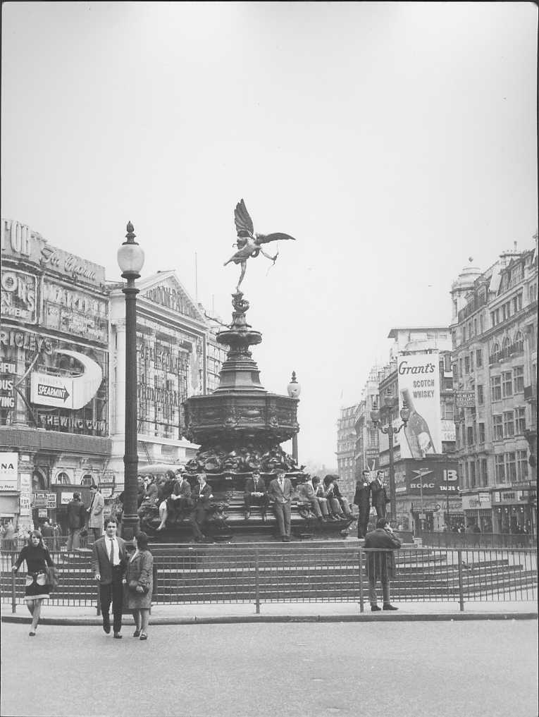 Londra - Piazze (positivo) di World Agency (XX)