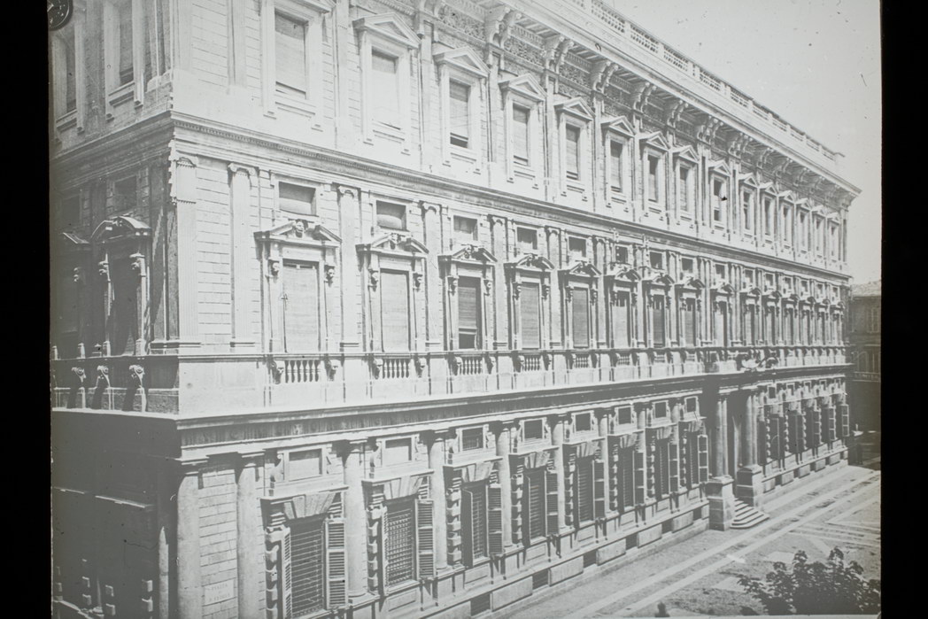 Galeazzo Alessi/ Veduta del Palazzo Marino/ Milano (diapositiva) di Minerva (XX)