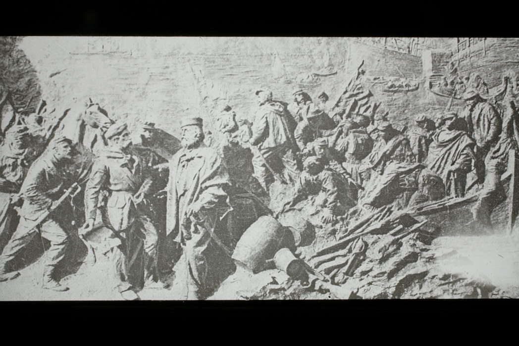 Disegno raffigurante Garibaldi in battaglia (diapositiva) di Istituto Italiano Proiezioni Luminose (XX)