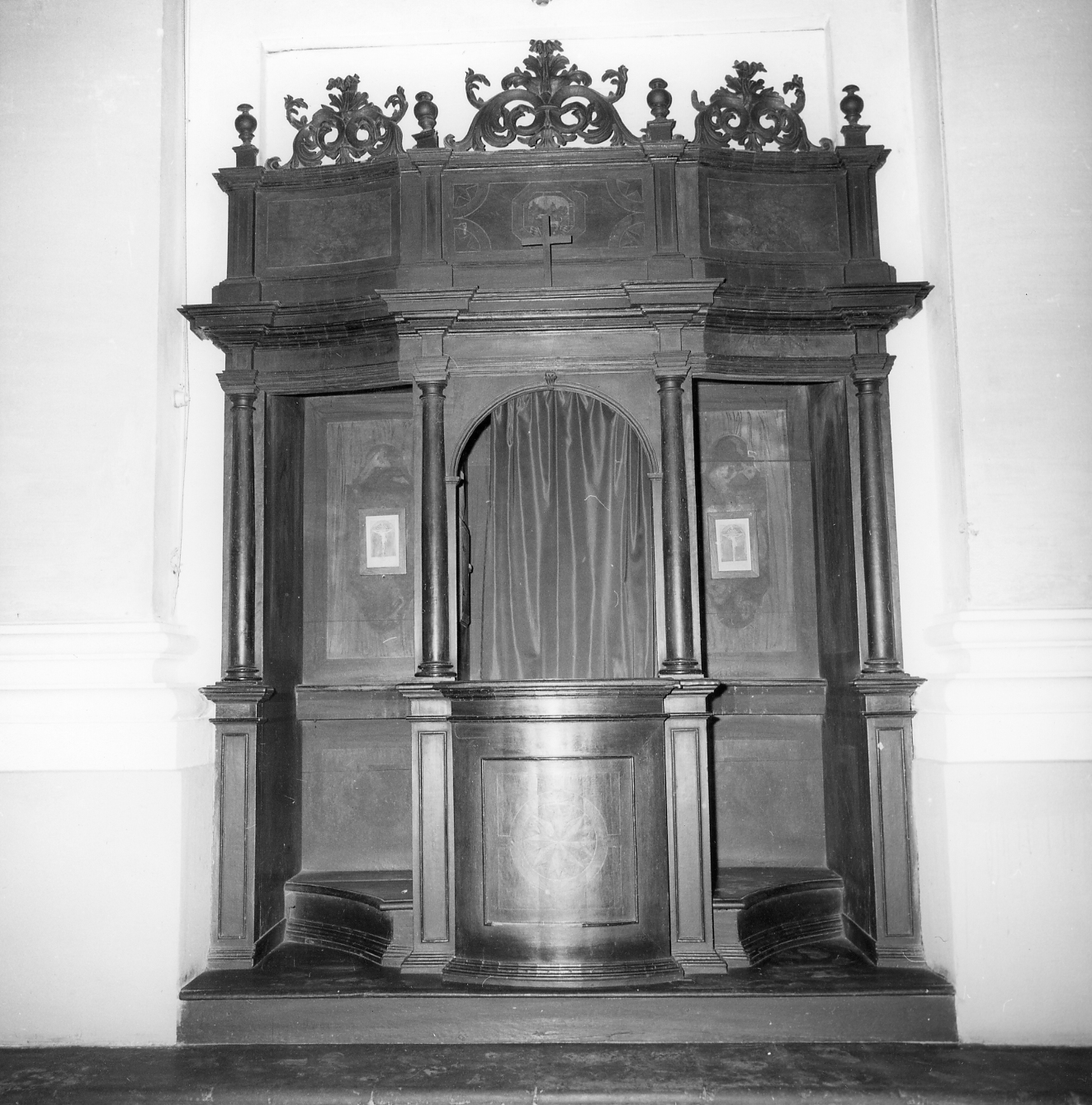 confessionale, serie - manifattura emiliana (sec. XVIII)