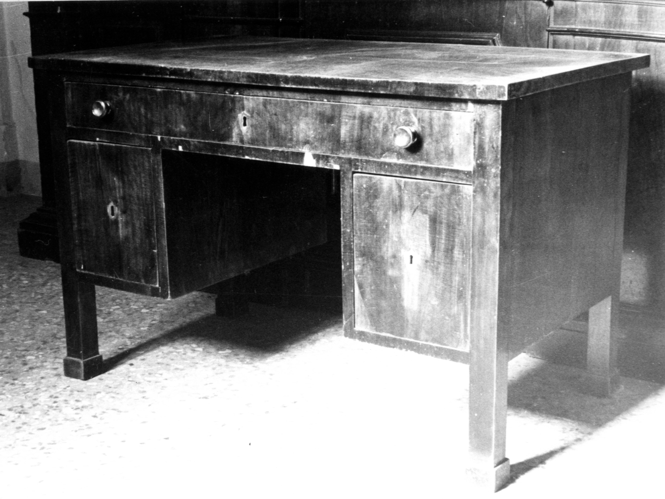 scrivania - ambito bolognese (sec. XIX)