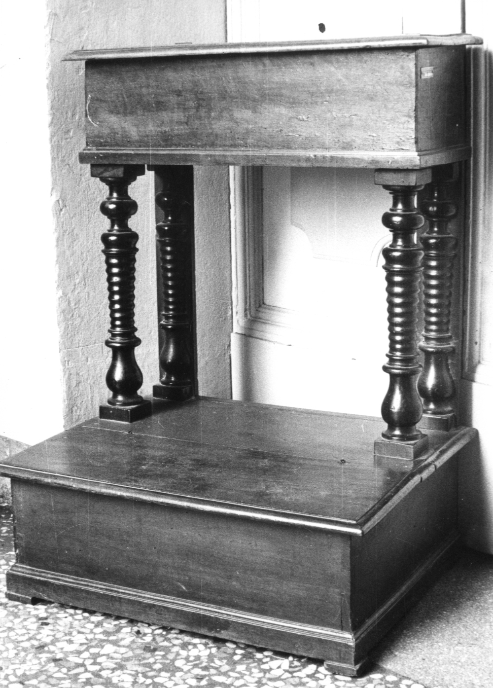 inginocchiatoio - ambito bolognese (sec. XVII)