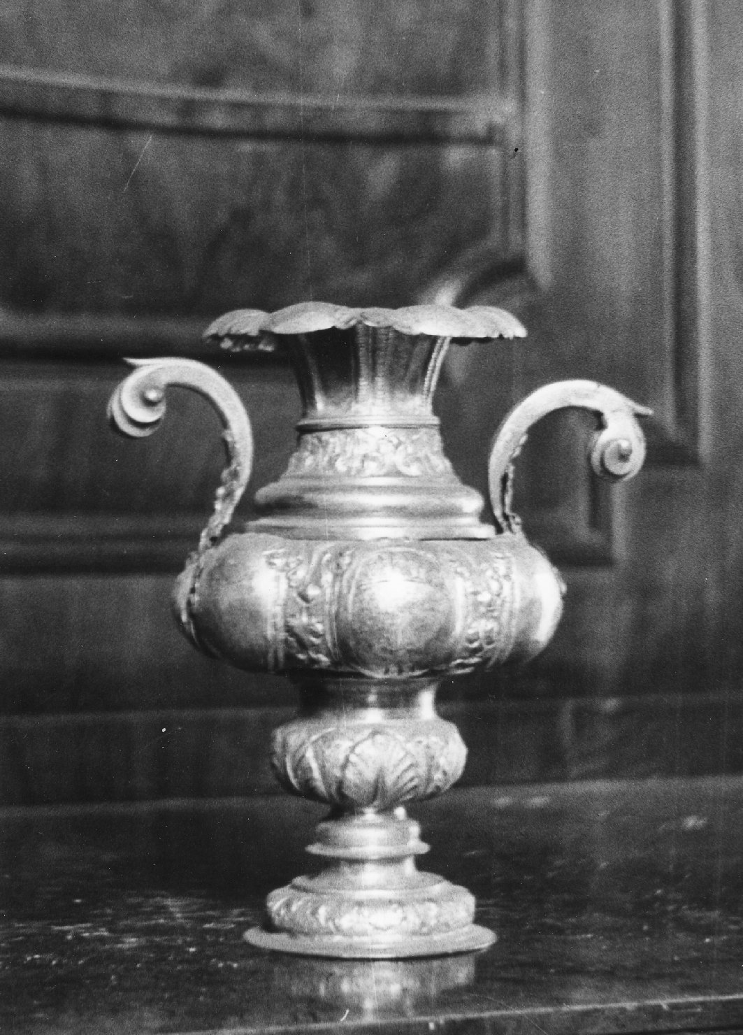 vaso d'altare con composizione floreale - ambito bolognese (sec. XVIII)