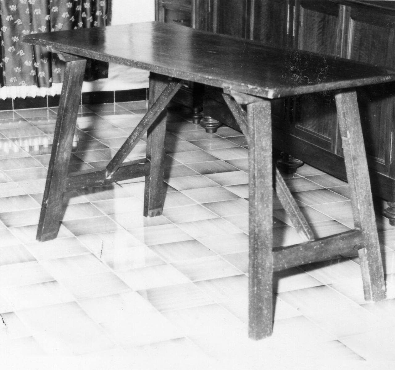 tavolino - bottega modenese (metà sec. XVII)