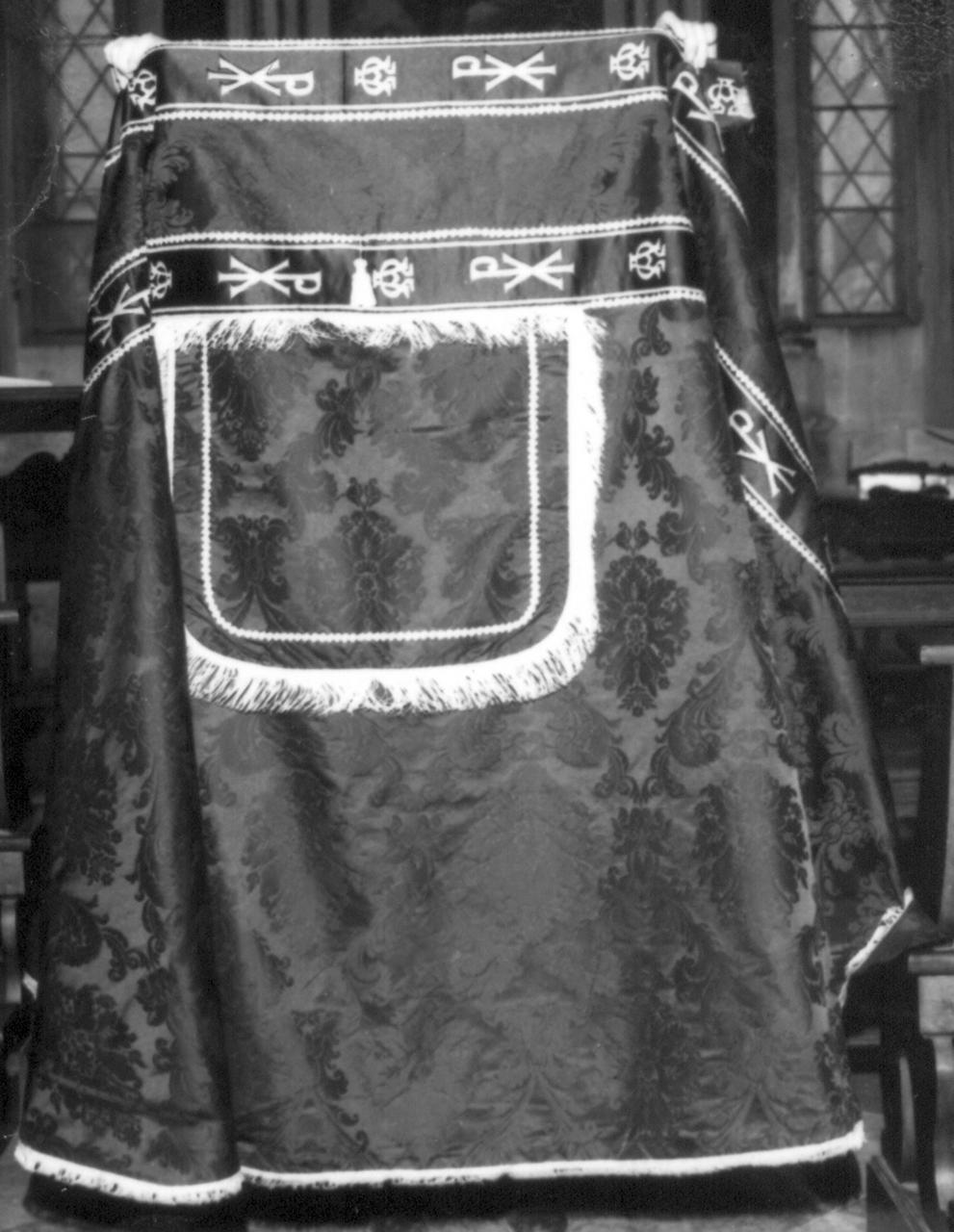 piviale - manifattura italiana (sec. XX)