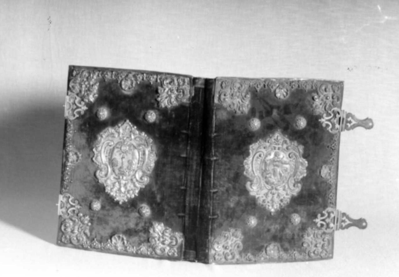 coperta di libro liturgico - bottega romana (prima metà sec. XVIII)
