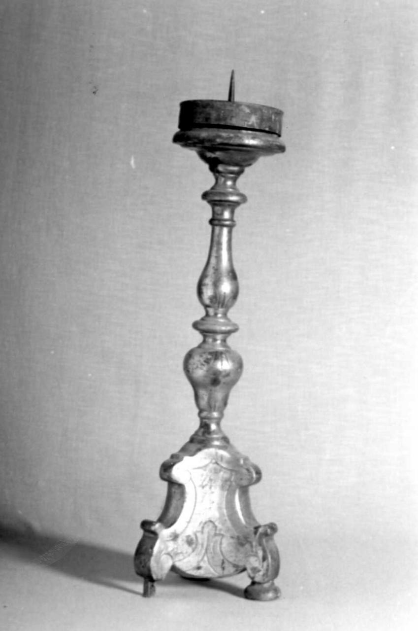 candeliere d'altare, serie - bottega emiliana (sec. XVIII)