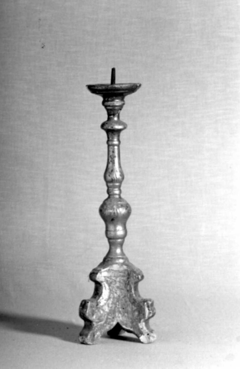 candeliere d'altare, serie - bottega emiliana (sec. XVIII)