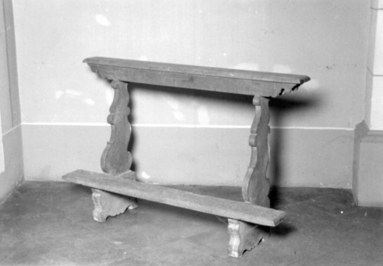 inginocchiatoio - bottega emiliana (prima metà sec. XIX)