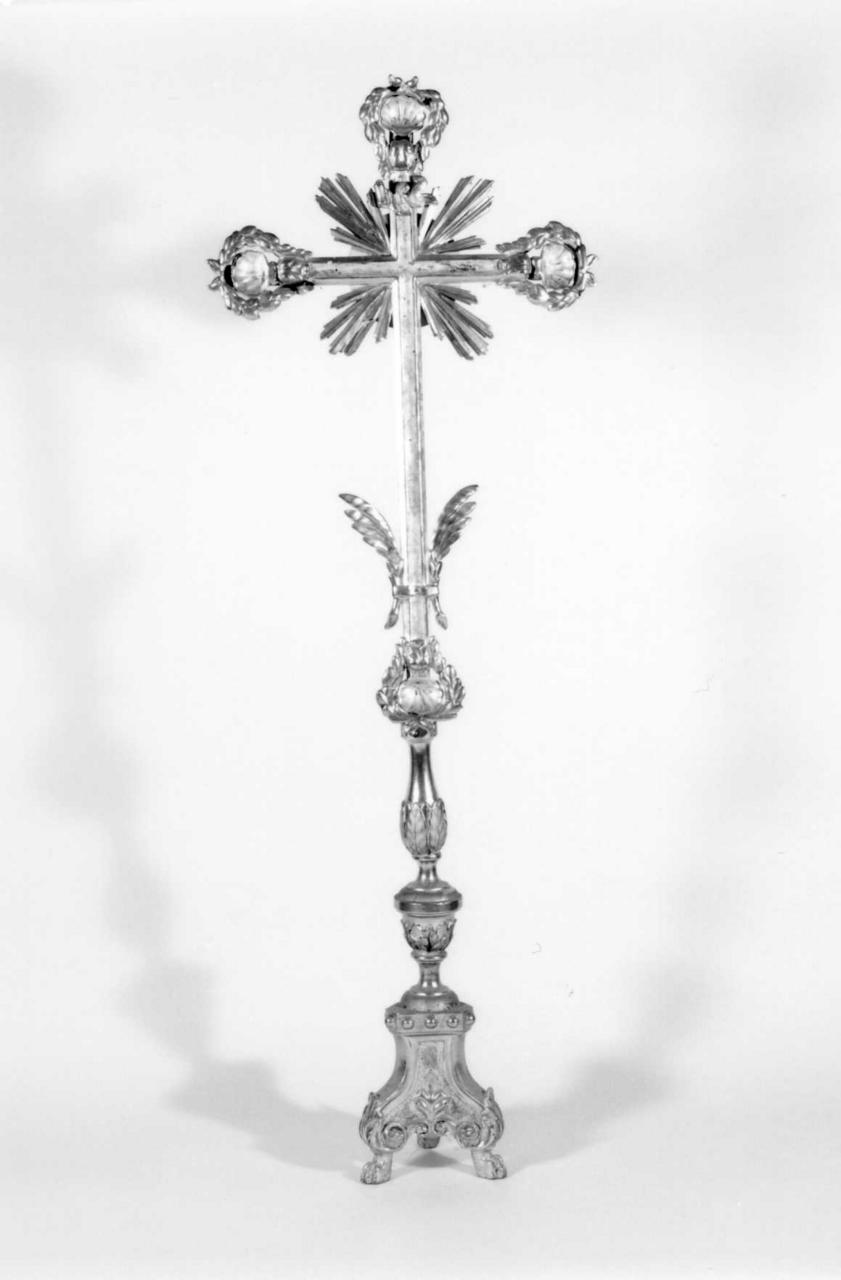 croce d'altare - bottega emiliana (fine/inizio secc. XIX/ XX)