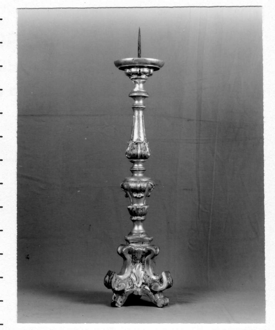 candeliere d'altare, serie - bottega reggiana (prima metà sec. XVIII)