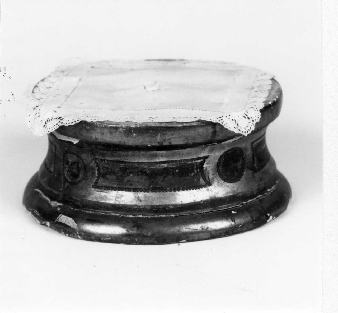 base - bottega emiliana (sec. XIX)