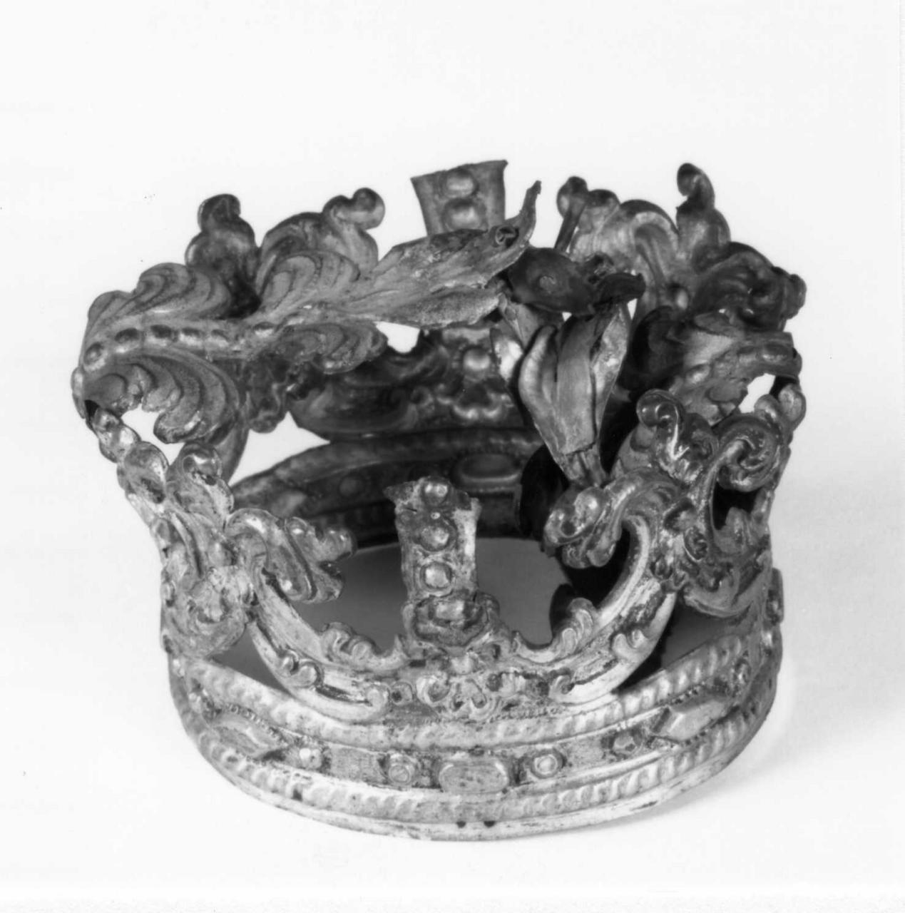 corona da statua, elemento d'insieme - bottega emiliana (sec. XVII)