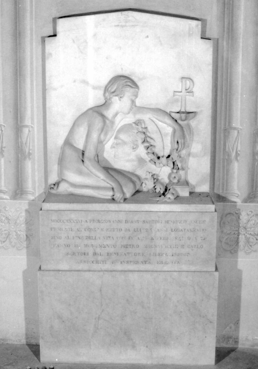 figura giovanile inginocchiata che reca un serto di fiori (monumento funebre) di Aleotti Paolo (sec. XIX)