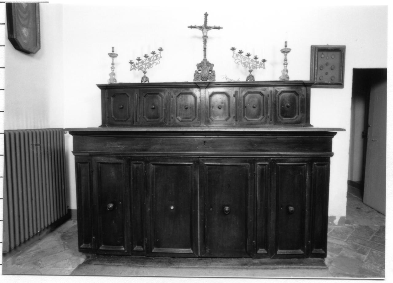 mobile da sacrestia con alzata - bottega reggiana (seconda metà sec. XVII)