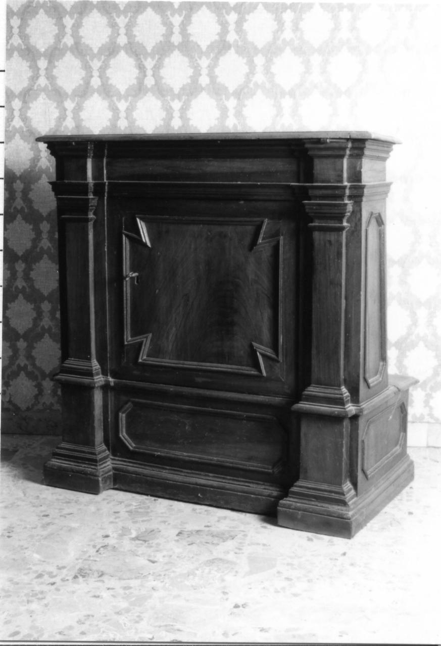 inginocchiatoio - bottega emiliana (fine/inizio secc. XVII/ XVIII)