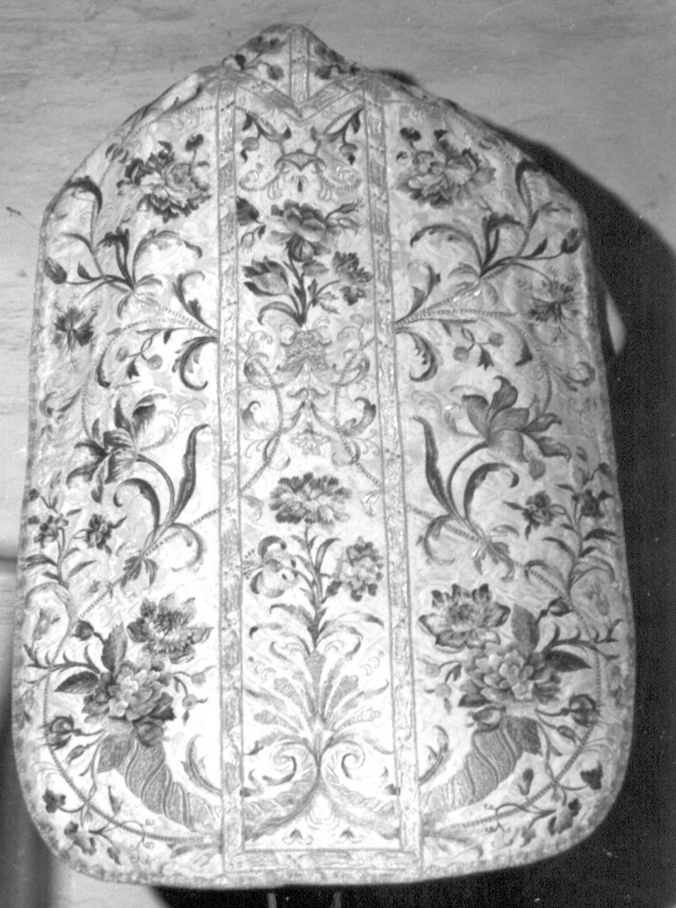 paramento liturgico - manifattura italiana (prima metà sec. XVIII)