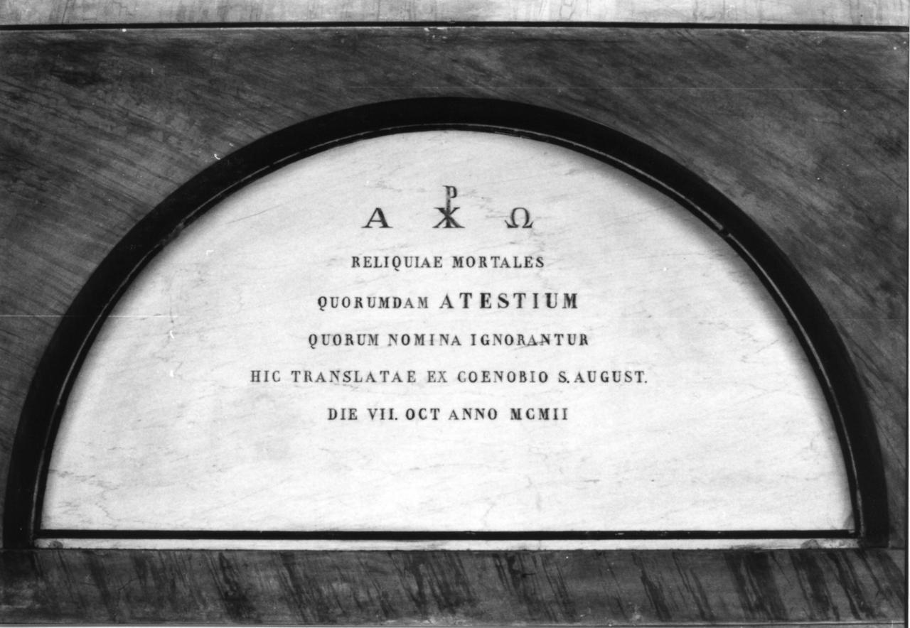 lapide tombale di Vandelli Francesco - bottega modenese (sec. XX)