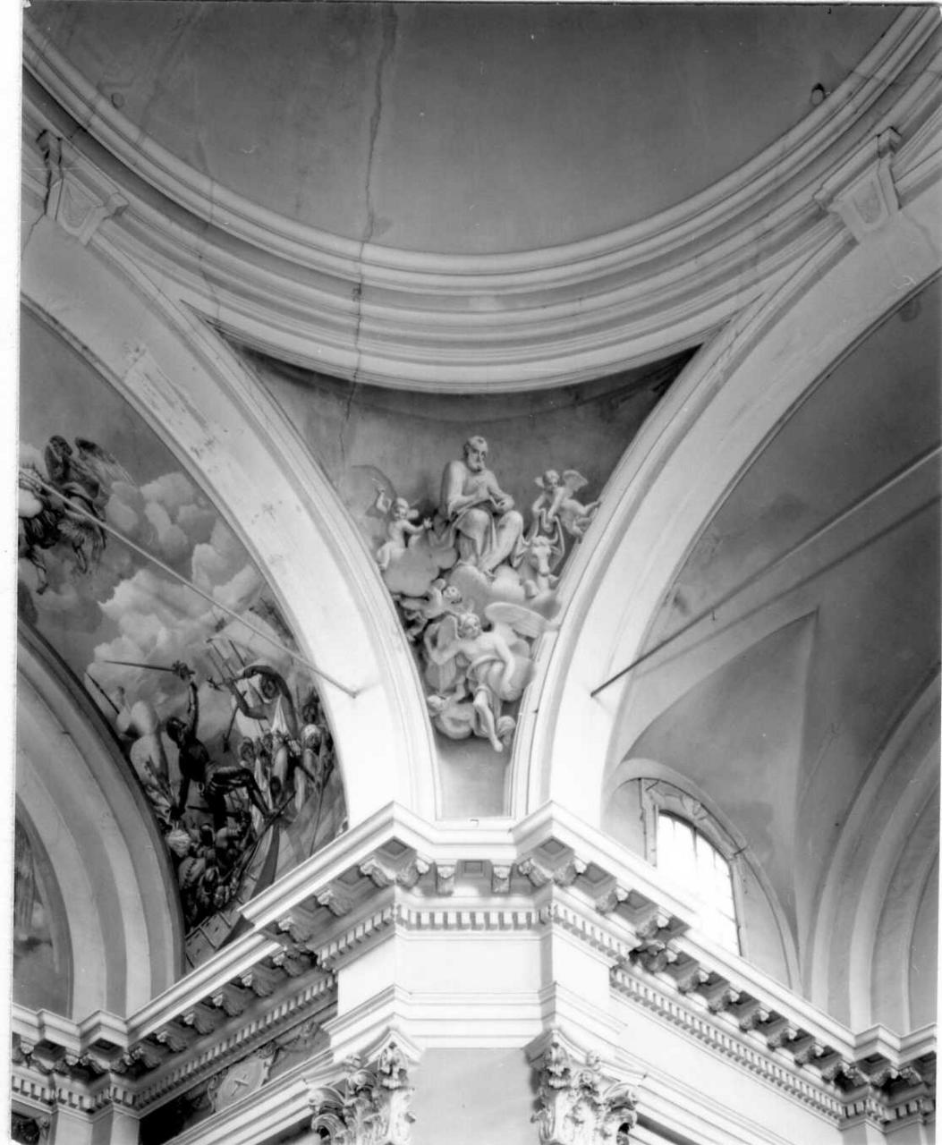 San Luca Evangelista (dipinto, complesso decorativo) di Vizzani Antonio (secondo quarto sec. XVIII)
