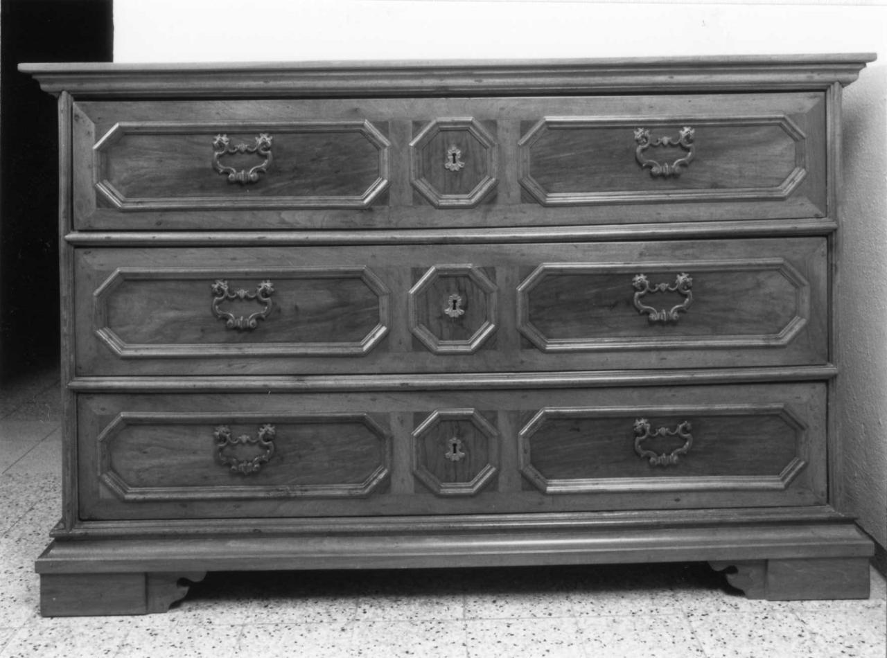 cassettone - bottega emiliana (sec. XVII)