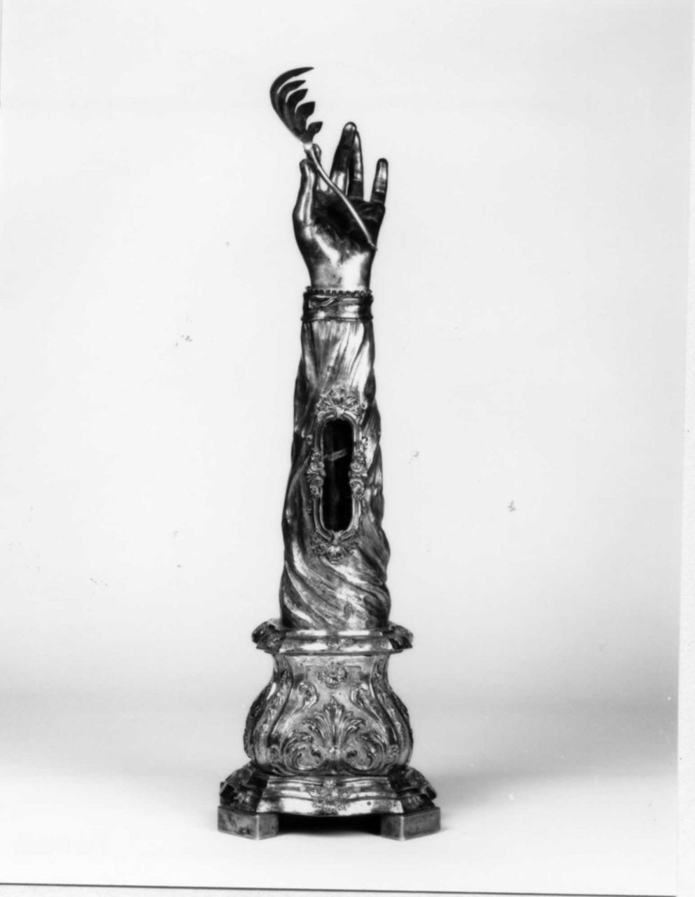 reliquiario antropomorfo - a braccio - bottega emiliana (metà, metà sec. XVII, sec. XVIII)
