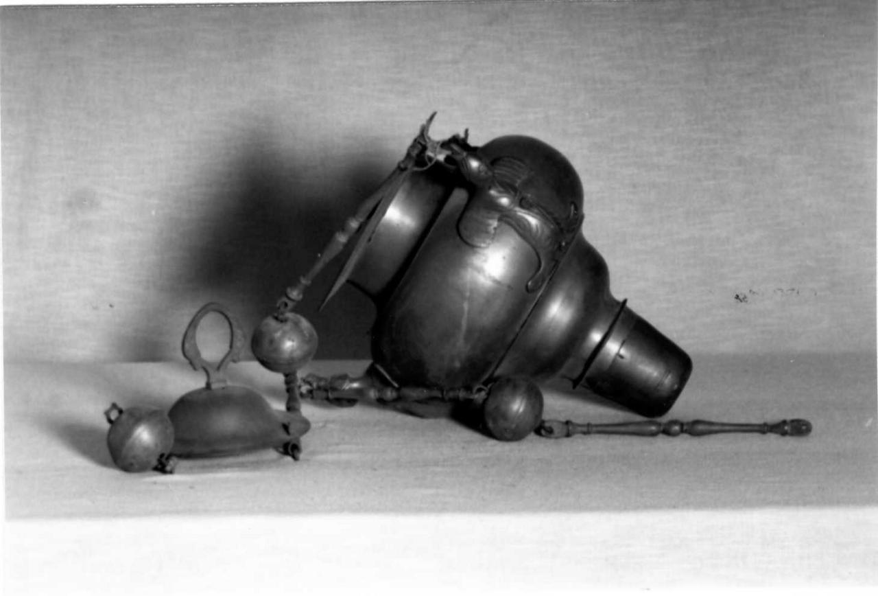 lampada pensile, serie - bottega emiliana (sec. XVII)